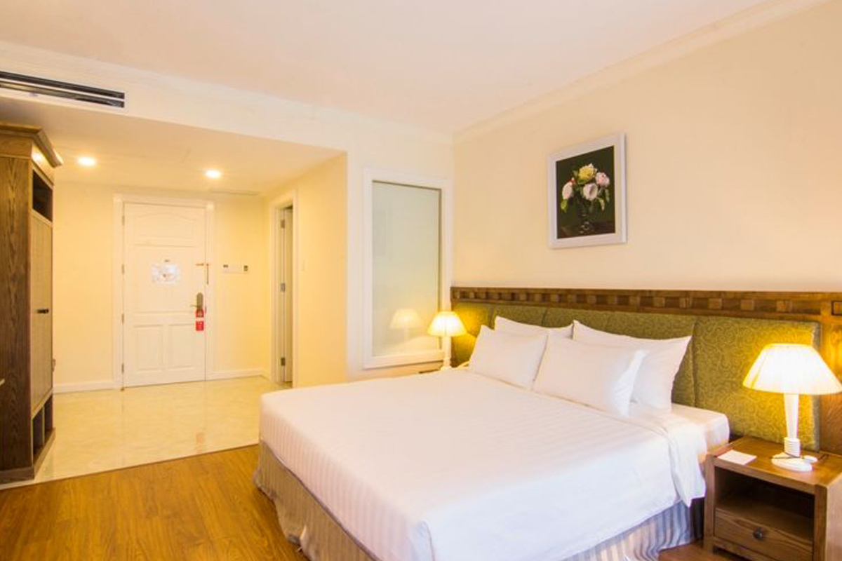 Phoenix Hotel