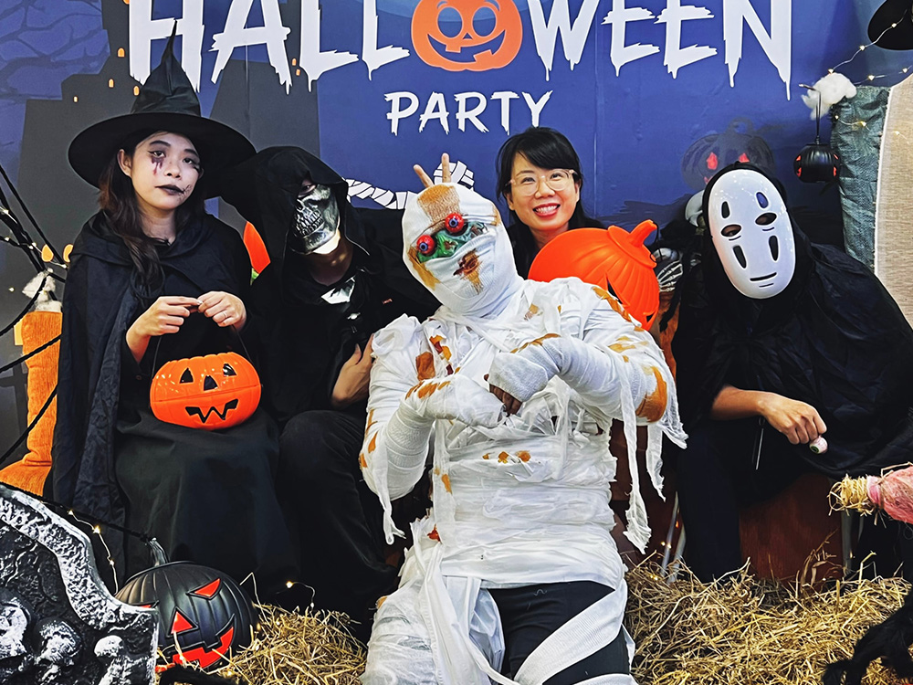 Happy Halloween - No Tricks Just Treats